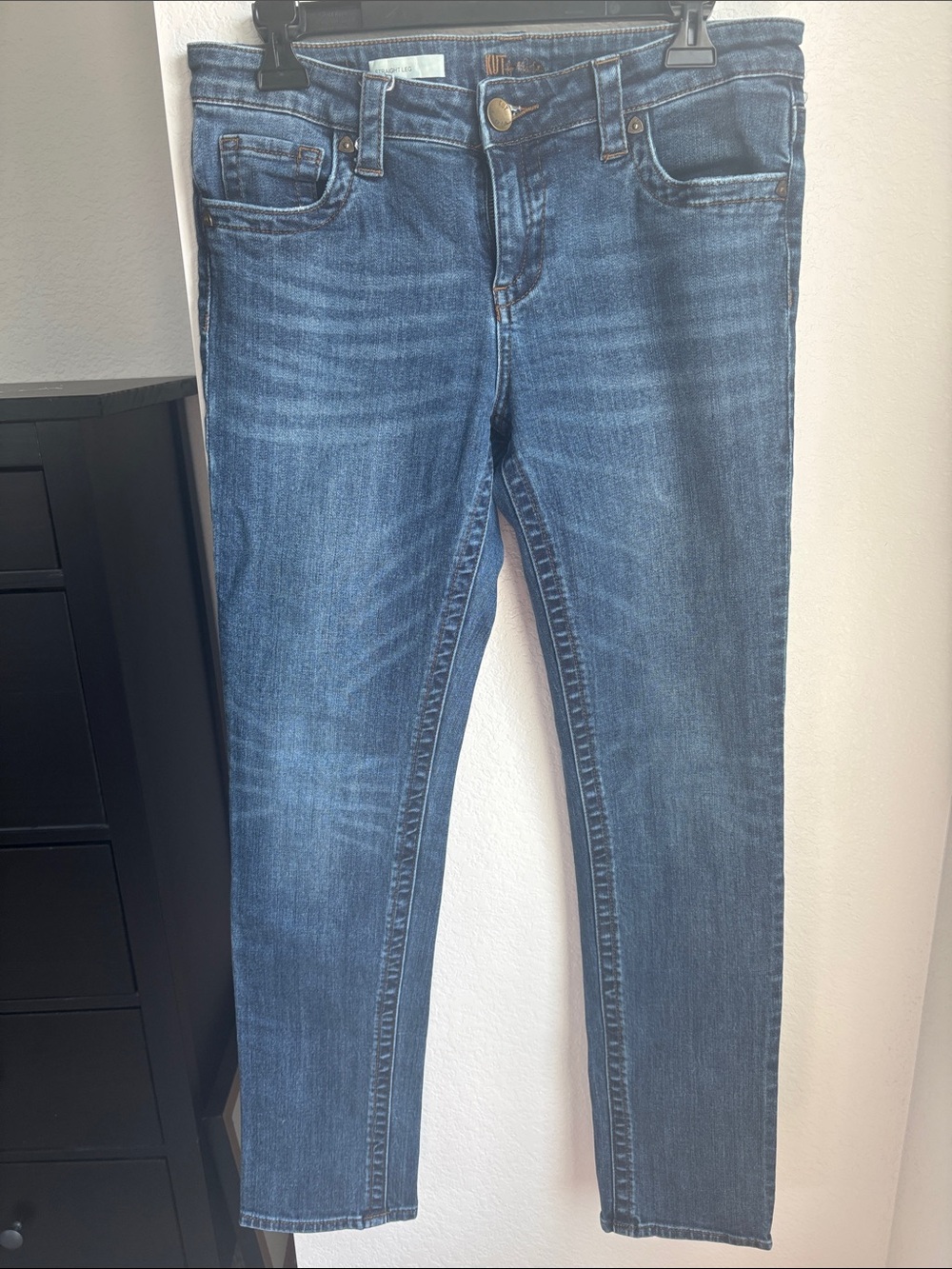 Kut from the Kloth Women’s Straight Jeans - Mid Blue Wash